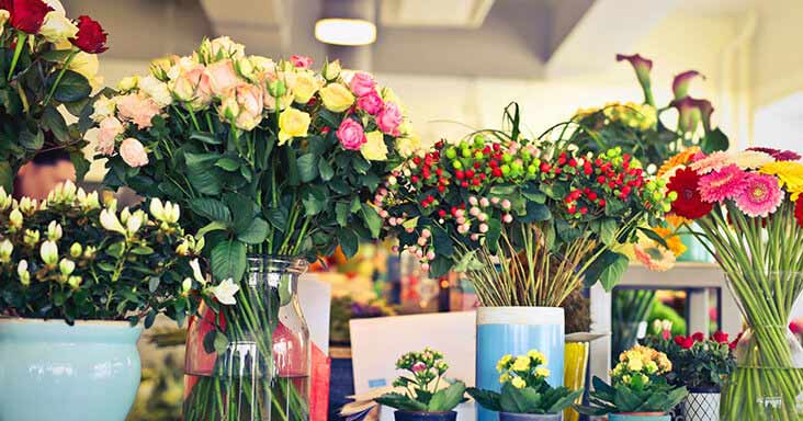 Top 3 Reasons Flowers Make the Best Christmas Gift for Mum